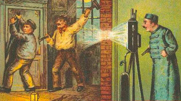 Bleak prospects for perps: police officers use X-ray vision …