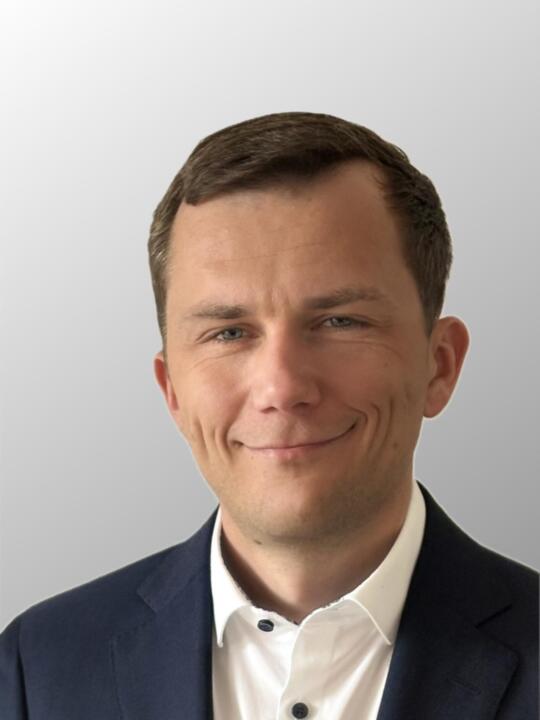 Increasingly attractive without magnets